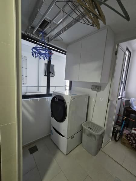 La Fiesta, 66 Sengkang Square, 3 Bedrooms, 1,001 sqft, Condominium For Sale, by Dennis Lim, 500220643 - Balcony - PropertyGuru.com.sg