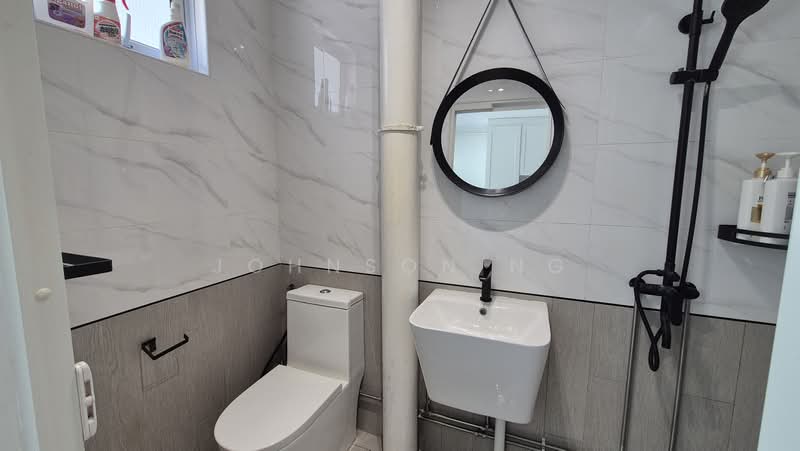 868 Tampines Street 83, 868 Tampines Street 83, 4 Bedrooms, 1,302 sqft, HDB Flat For Rent, by Johnson Ng, 500220648 - Bathroom - PropertyGuru.com.sg
