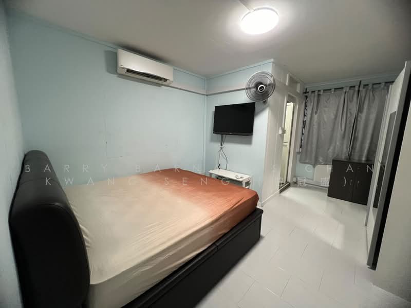 346 Yishun Avenue 11, 346 Yishun Avenue 11, 3 Bedrooms, 1,033 sqft, HDB Flat For Rent, by Barry Barnabas Chan Kwang Seng (曾冠盛), 500220675 - Bedroom - PropertyGuru.com.sg