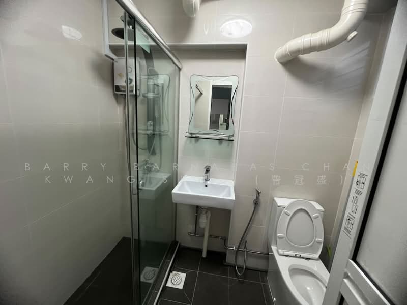 346 Yishun Avenue 11, 346 Yishun Avenue 11, 3 Bedrooms, 1,033 sqft, HDB Flat For Rent, by Barry Barnabas Chan Kwang Seng (曾冠盛), 500220675 - Bathroom - PropertyGuru.com.sg