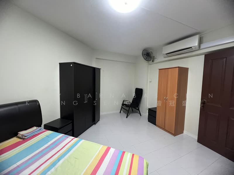 346 Yishun Avenue 11, 346 Yishun Avenue 11, 3 Bedrooms, 1,033 sqft, HDB Flat For Rent, by Barry Barnabas Chan Kwang Seng (曾冠盛), 500220675 - Bedroom - PropertyGuru.com.sg