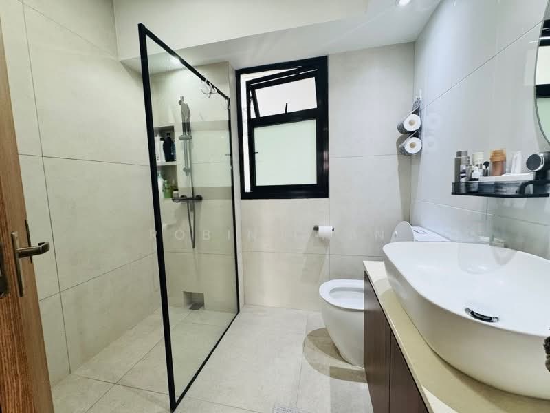 113A Alkaff Crescent, 113A Alkaff Crescent, 3 Bedrooms, 1,001 sqft, HDB Flat For Sale, by Robin Chan, 500220676 - Common Bath - PropertyGuru.com.sg