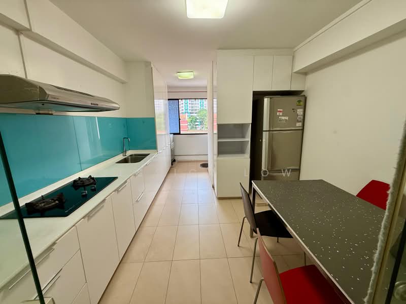 Blk 287 Bishan St 24, Bishan St 24, 4 Bedrooms, 1,109 sqft, HDB Flat For Sale, by Jessica Low, 500220677 - Kitchen - PropertyGuru.com.sg