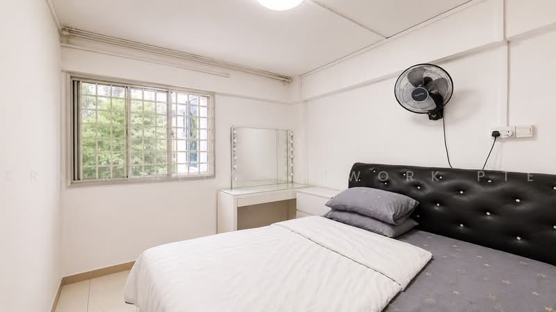 224 Serangoon Avenue 4, 224 Serangoon Avenue 4, 3 Bedrooms, 1,001 sqft, HDB Flat For Sale, by MARTIN, 500220692 - Bedroom - PropertyGuru.com.sg