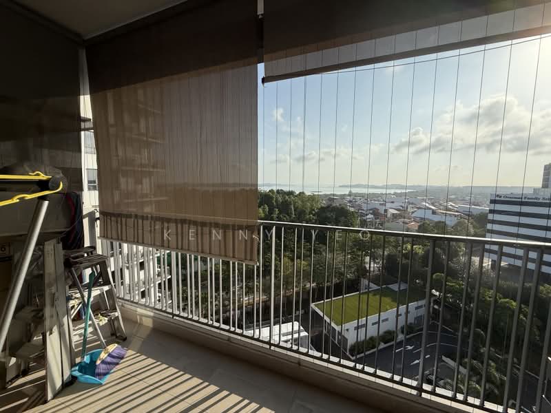 Vue 8 Residence, 83 Pasir Ris Heights, 4 Bedrooms, 1,238 sqft, Condominium For Sale, by Kenny Yeo, 500220693 - Balcony - PropertyGuru.com.sg