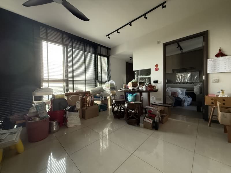 Vue 8 Residence, 83 Pasir Ris Heights, 4 Bedrooms, 1,238 sqft, Condominium For Sale, by Kenny Yeo, 500220693 - Living Room - PropertyGuru.com.sg