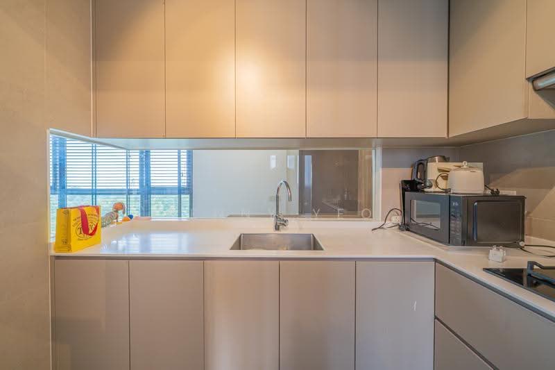 Vue 8 Residence, 83 Pasir Ris Heights, Pasir Ris / Tampines, 4 Bedrooms, 1,238 sqft, Condominium For Sale, by Kenny Yeo, 500220693 - Kitchen - PropertyGuru.com.sg