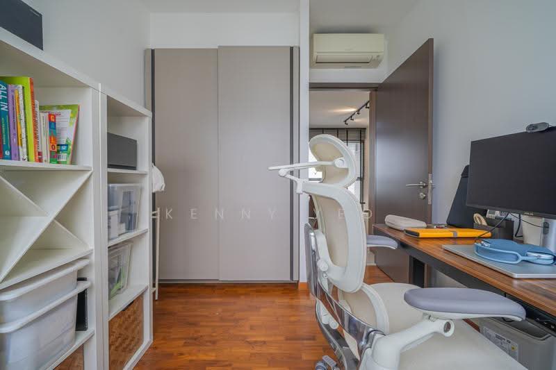 Vue 8 Residence, 83 Pasir Ris Heights, Pasir Ris / Tampines, 4 Bedrooms, 1,238 sqft, Condominium For Sale, by Kenny Yeo, 500220693 - Study - PropertyGuru.com.sg