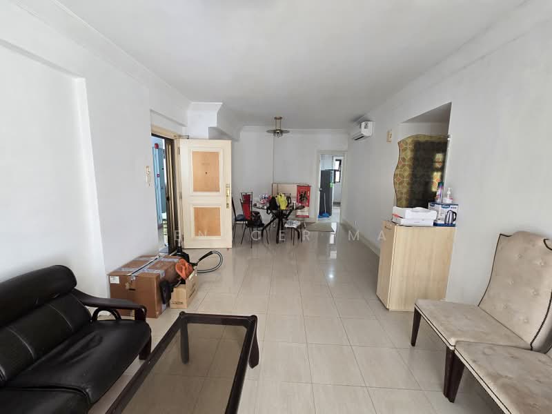 Parkview Apartments, 1 Bukit Batok Street 25, 3 Bedrooms, 1,130 sqft, Apartment For Rent, by Spenncer Mak, 500220703 - Living Room - PropertyGuru.com.sg