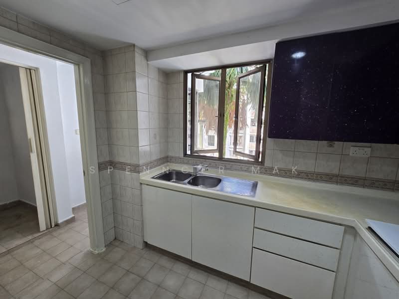 Parkview Apartments, 1 Bukit Batok Street 25, 3 Bedrooms, 1,130 sqft, Apartment For Rent, by Spenncer Mak, 500220703 - Kitchen - PropertyGuru.com.sg