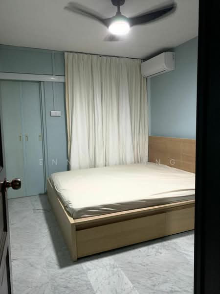 305 Clementi Avenue 4, 305 Clementi Avenue 4, 2 Bedrooms, 749 sqft, HDB Flat For Rent, by Ennily Pang, 500220704 - Bedroom - PropertyGuru.com.sg