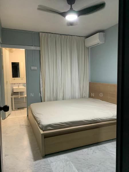 305 Clementi Avenue 4, 305 Clementi Avenue 4, 2 Bedrooms, 749 sqft, HDB Flat For Rent, by Ennily Pang, 500220704 - Bedroom - PropertyGuru.com.sg
