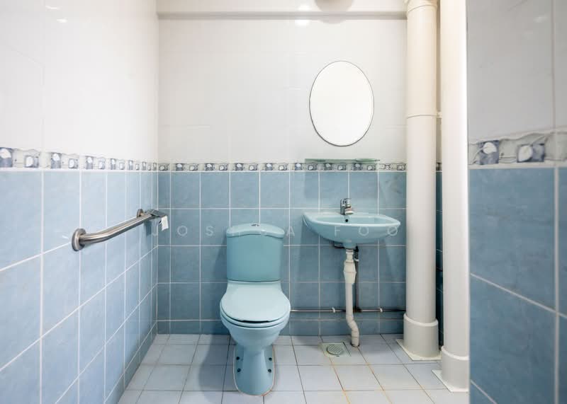 724 Yishun Street 71, 724 Yishun Street 71, 3 Bedrooms, 1,571 sqft, HDB Flat For Sale, by Joshua Foo, 500220705 - Bathroom - PropertyGuru.com.sg