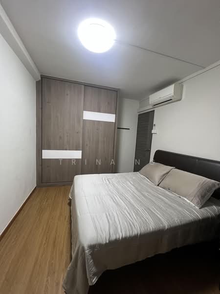 661 Hougang Avenue 4, 661 Hougang Avenue 4, 2 Bedrooms, 796 sqft, HDB Flat For Sale, by Trina Ng, 500220706 - Bedroom - PropertyGuru.com.sg