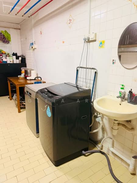 217 Bukit Batok Street 21, 217 Bukit Batok Street 21, 2 Bedrooms, 721 sqft, HDB Flat For Sale, by Geeta Arun, 500220708 - Interior - PropertyGuru.com.sg