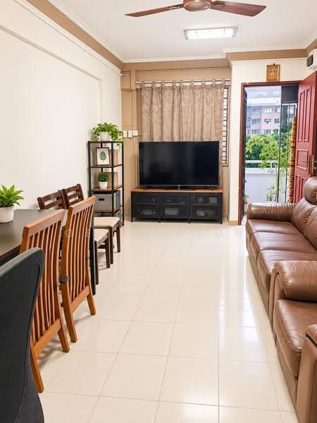 217 Bukit Batok Street 21, 217 Bukit Batok Street 21, Dairy Farm / Bukit Panjang / Choa Chu Kang, 2 Bedrooms, 721 sqft, HDB Flat For Sale, by Geeta Arun, 500220708 - Living Room - PropertyGuru.com.sg