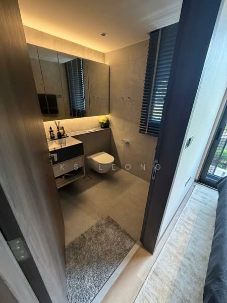 Orchard Sophia, 130 Sophia Road, 2 Bedrooms, 689 sqft, Condominium For Rent, by KS Leong, 500220711 - Bathroom - PropertyGuru.com.sg