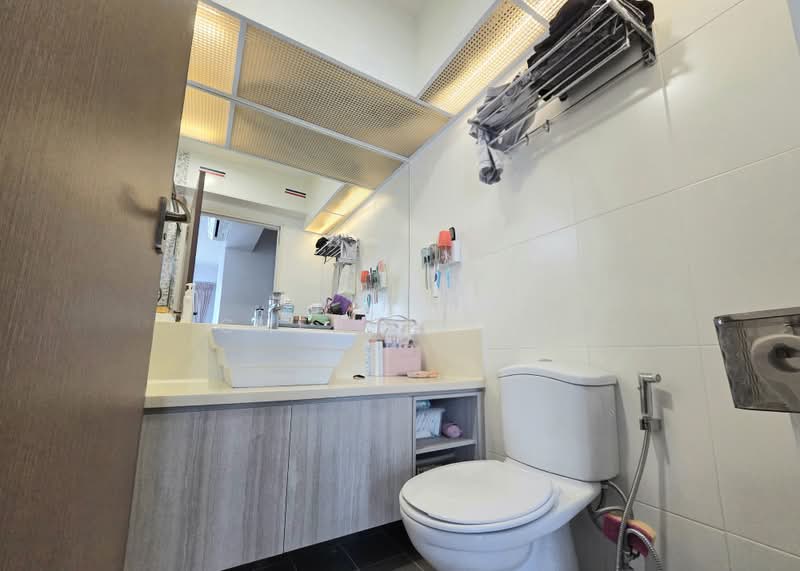 113C McNair Towers, 113C Mcnair Road, 3 Bedrooms, 1,001 sqft, HDB Flat For Sale, by Cheryl Tan, 500220724 - Bathroom - PropertyGuru.com.sg