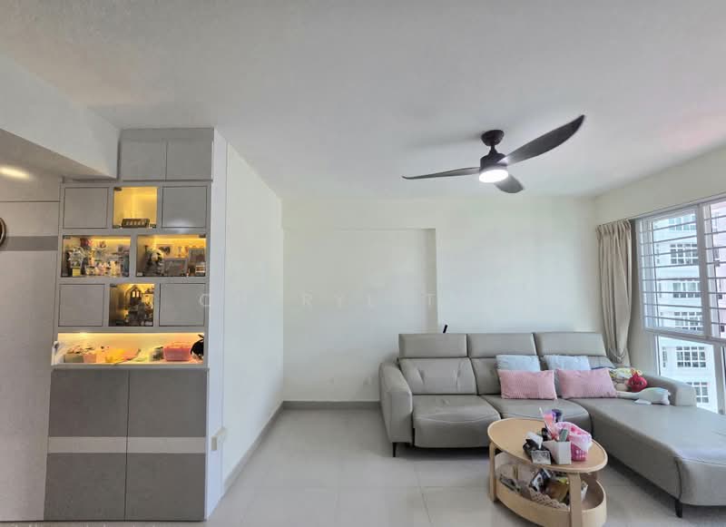 113C McNair Towers, 113C Mcnair Road, 3 Bedrooms, 1,001 sqft, HDB Flat For Sale, by Cheryl Tan, 500220724 - Living Room - PropertyGuru.com.sg