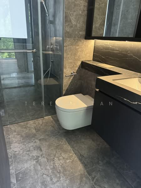 Hyll on Holland, 89 Holland Road, 2 Bedrooms, 700 sqft, Condominium For Rent, by Terence Tan, 500220727 - Bathroom - PropertyGuru.com.sg
