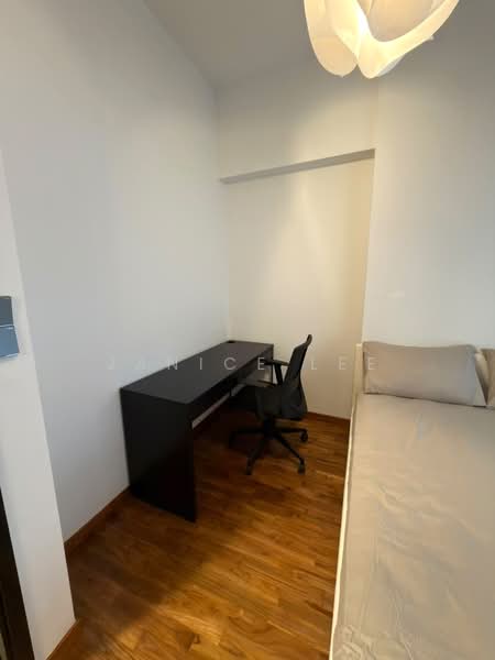 Robertson Edge, 18 Tong Watt Road, 1 Bedroom, 409 sqft, Apartment For Rent, by Janice Lee, 500220729 - Bedroom - PropertyGuru.com.sg