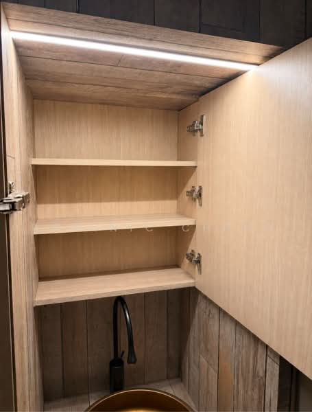 51 Teban Gardens Road, 51 Teban Gardens Road, Boon Lay / Jurong / Tuas, Room Rental, 120 sqft, HDB Flat For Rent, by Dominic Chong, 500220734 - cabinet behind mirror - PropertyGuru.com.sg