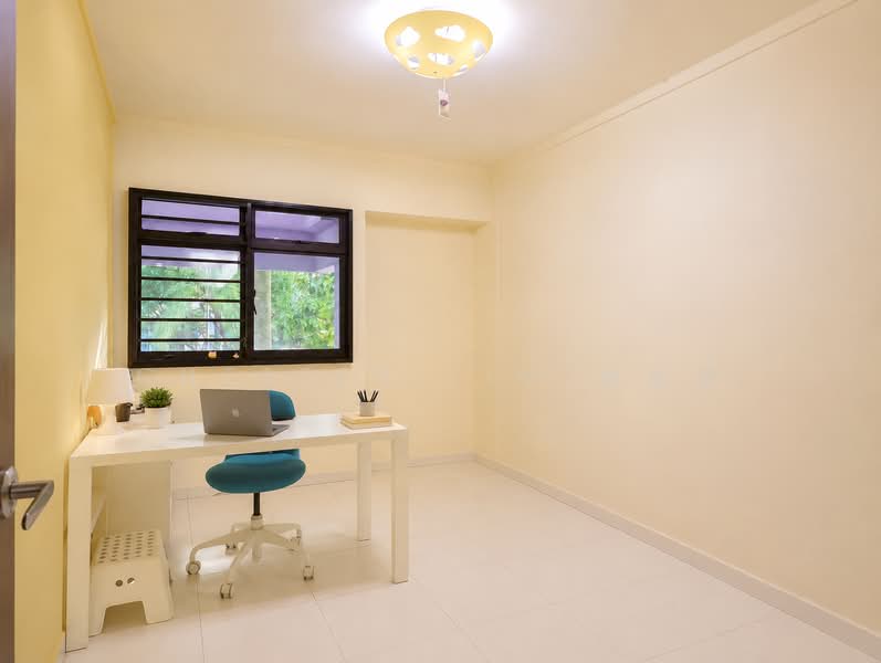 481 Sembawang Drive, 481 Sembawang Drive, 3 Bedrooms, 1,184 sqft, HDB Flat For Sale, by Chester Lim 林俊贤, 500220741 - Common room 1 - PropertyGuru.com.sg