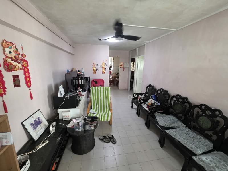446 Tampines Street 42, 446 Tampines Street 42, Room Rental, 400 sqft, HDB Flat For Rent, by Joaye Ong, 500220751 - Living Room - PropertyGuru.com.sg