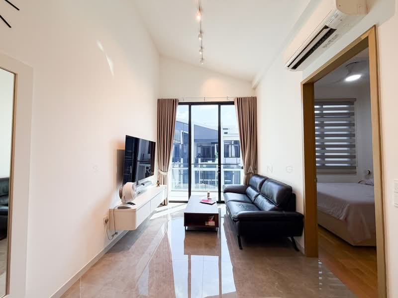 The Essence, 1 Chong Kuo Road, 1 Bedroom, 581 sqft, Condominium For Sale, by Shirlene Ang, 500220754 - Living Room - PropertyGuru.com.sg