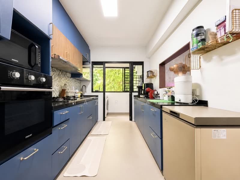 464A Bukit Batok West Avenue 8, 464A Bukit Batok West Avenue 8, 3 Bedrooms, 1,216 sqft, HDB Flat For Sale, by Hazira Az, 500220765 - Kitchen - PropertyGuru.com.sg