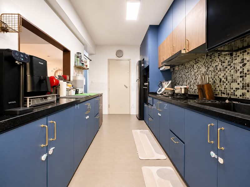 464A Bukit Batok West Avenue 8, 464A Bukit Batok West Avenue 8, 3 Bedrooms, 1,216 sqft, HDB Flat For Sale, by Hazira Az, 500220765 - Kitchen - PropertyGuru.com.sg