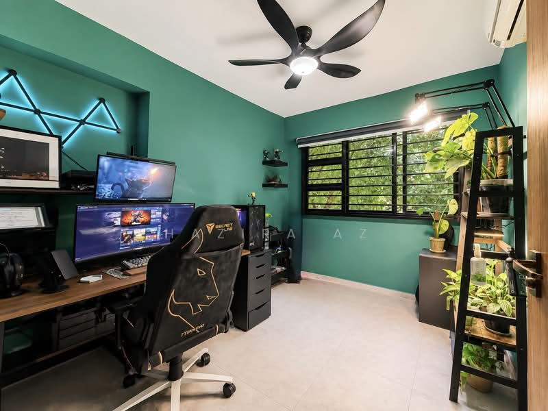 464A Bukit Batok West Avenue 8, 464A Bukit Batok West Avenue 8, 3 Bedrooms, 1,216 sqft, HDB Flat For Sale, by Hazira Az, 500220765 - Study - PropertyGuru.com.sg