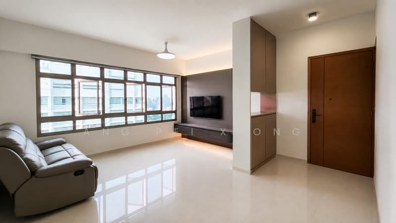 127D Kim Tian Road, 127D Kim Tian Road, 3 Bedrooms, 1,001 sqft, HDB Flat For Sale, by Ang Pei Xiong, 500220766 - Living Room - PropertyGuru.com.sg