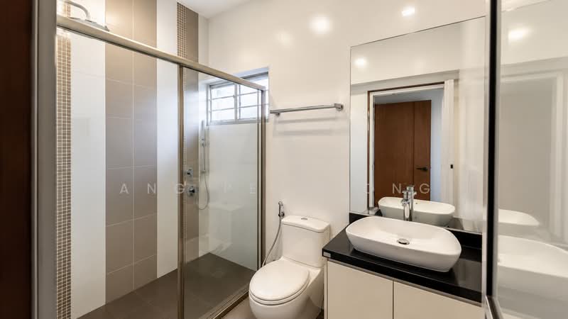127D Kim Tian Road, 127D Kim Tian Road, 3 Bedrooms, 1,001 sqft, HDB Flat For Sale, by Ang Pei Xiong, 500220766 - Bathroom - PropertyGuru.com.sg