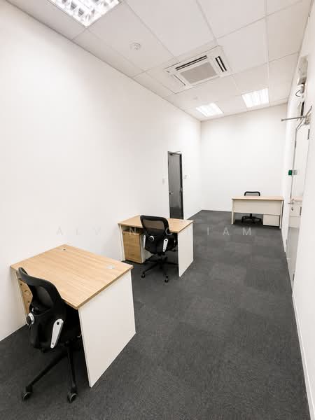 Uni-Tech Centre, 55 Toh Guan Rd East, 2,497 sqft, Factory / Workshop (B2) For Sale, by Alvin Chiam, 500220772 - Interior - CommercialGuru.com.sg