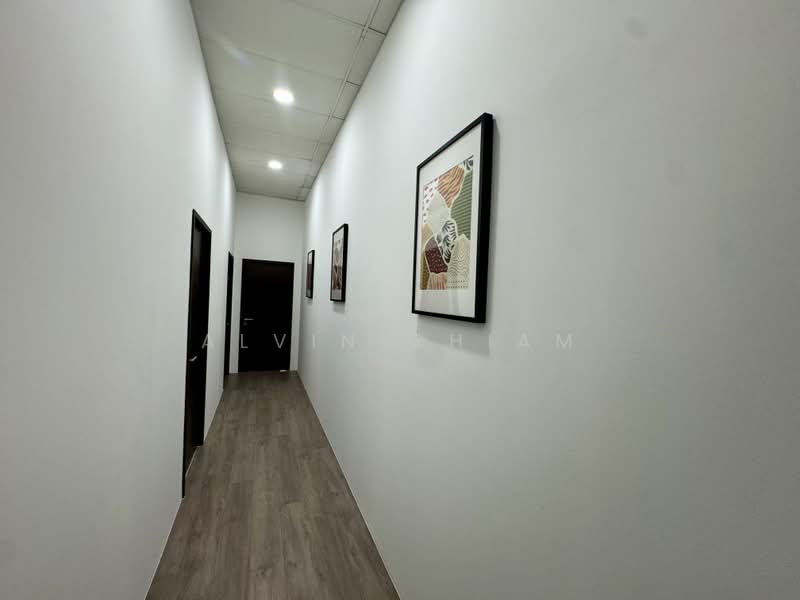 Uni-Tech Centre, 55 Toh Guan Rd East, 2,497 sqft, Factory / Workshop (B2) For Sale, by Alvin Chiam, 500220772 - Corridor - CommercialGuru.com.sg