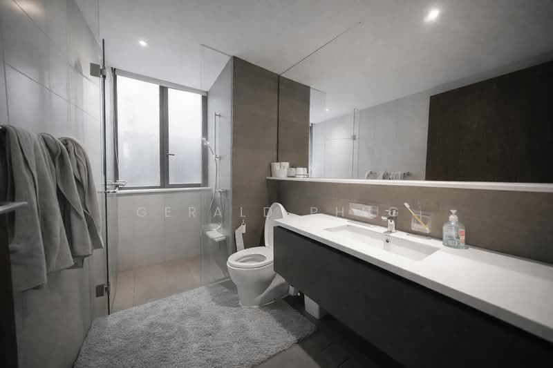 D'Nest, 133 Pasir Ris Grove, 4 Bedrooms, 1,410 sqft, Condominium For Sale, by Gerald Phng, 500220791 - Bathroom - PropertyGuru.com.sg