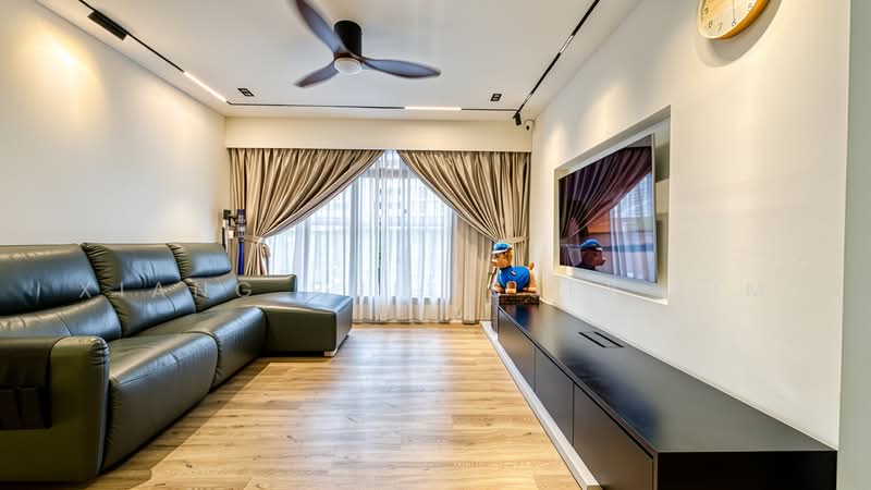 222A Bedok North Drive, 222A Bedok North Drive, 3 Bedrooms, 990 sqft, HDB Flat For Sale, by Xiang Rui Issey Lim, 500220794 - Living Room - PropertyGuru.com.sg