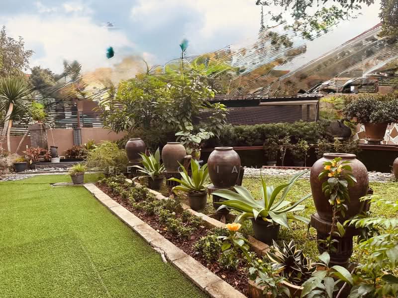 NEW LISTING @ EATON PARK, GERALD PARK, 4 Bedrooms, 4,000 sqft, Bungalow House For Sale, by Ben Chiang, 500220804 - Garden - PropertyGuru.com.sg