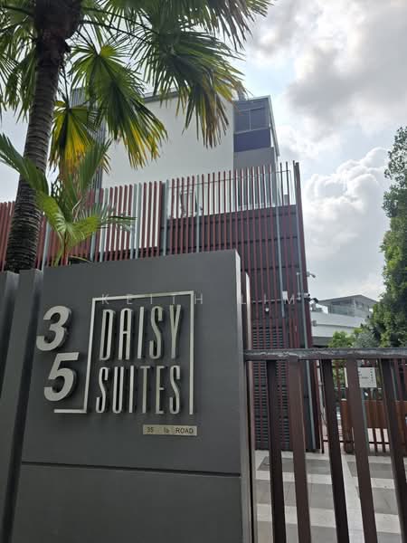 Daisy Suites, 35 Daisy Road Singapore, 3 Bedrooms, 764 sqft, Apartment For Sale, by Keith Lim, 500220805 - Exterior - PropertyGuru.com.sg