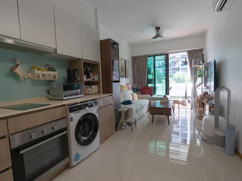 Kingsford Waterbay, 78 Upper Serangoon View, 2 Bedrooms, 635 sqft, Condominium For Sale, by Joey Yew, 500220811 - Living Room - PropertyGuru.com.sg
