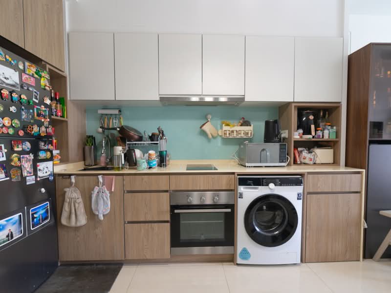 Kingsford Waterbay, 78 Upper Serangoon View, 2 Bedrooms, 635 sqft, Condominium For Sale, by Joey Yew, 500220811 - Kitchen - PropertyGuru.com.sg