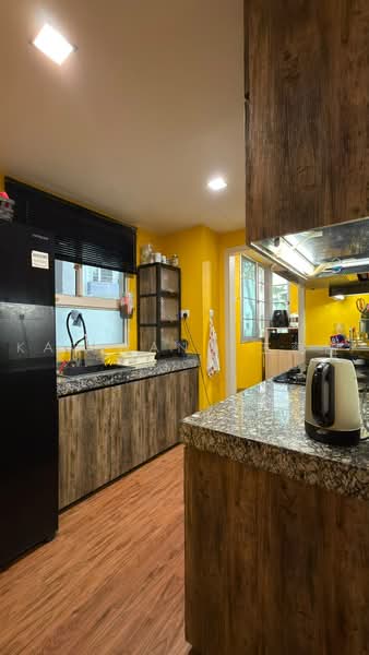 Rio Vista, 10 Upper Serangoon View, 3 Bedrooms, 1,367 sqft, Condominium For Sale, by Kat Wang 王薇毓, 500220812 - Kitchen - PropertyGuru.com.sg