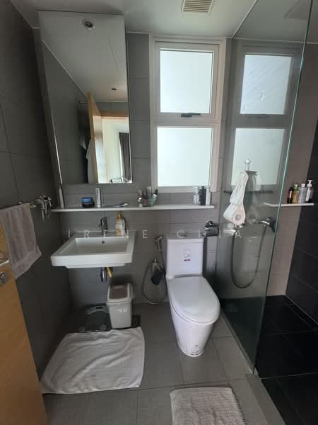 Vacanza @ East, 36 Lengkong Tujoh, 3 Bedrooms, 1,023 sqft, Condominium For Sale, by Irene Chia, 500220829 - Bathroom - PropertyGuru.com.sg
