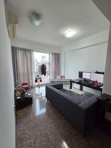 Parc Haven, 12 Lorong Limau, 1 Bedroom, 700 sqft, Condominium For Rent, by Phyllis Ngam, 500220830 - Living Room - PropertyGuru.com.sg