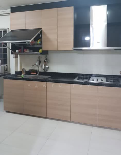 288F Bukit Batok Street 25, 288F Bukit Batok Street 25, 3 Bedrooms, 1,313 sqft, HDB Flat For Sale, by YAWEN TAY, 500220833 - Kitchen - PropertyGuru.com.sg
