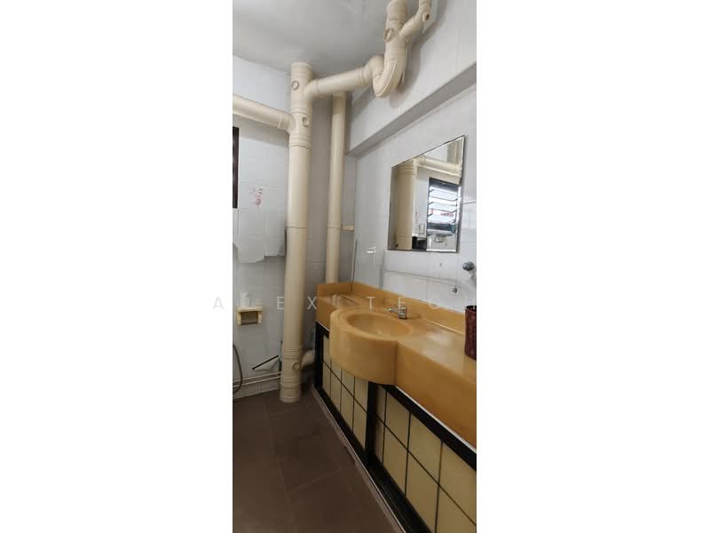 289E Bukit Batok Street 25, 289E Bukit Batok Street 25, 3 Bedrooms, 1,087 sqft, HDB Flat For Sale, by Alex Teoh, 500220842 - Bathroom - PropertyGuru.com.sg