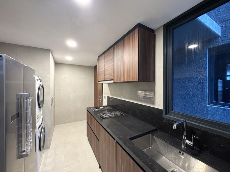 Pullman Residences, 18 Dunearn Road, 3 Bedrooms, 1,163 sqft, Condominium For Sale, by Alyssa Ng, 500220847 - Wet Kitchen - PropertyGuru.com.sg