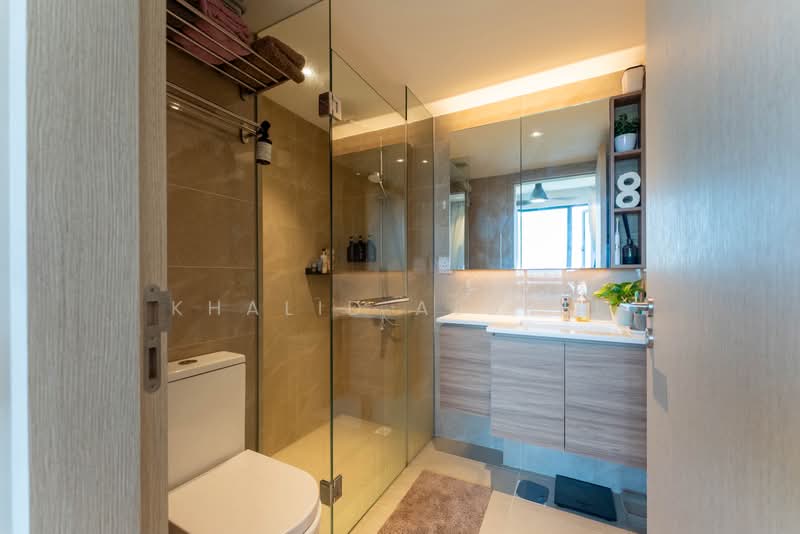 Treasure at Tampines, 43 Tampines Lane, 2 Bedrooms, 678 sqft, Condominium For Sale, by Khalid Alsree, 500220855 - Bathroom - PropertyGuru.com.sg