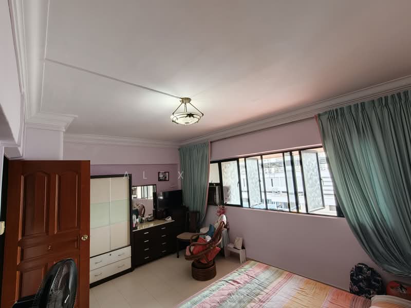 221 Bukit Batok East Avenue 3, 221 Bukit Batok East Avenue 3, 4 Bedrooms, 1,603 sqft, HDB Flat For Sale, by Alex Teoh, 500220859 - Bedroom - PropertyGuru.com.sg